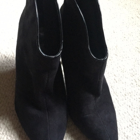 Boots - Picture 2 of 4